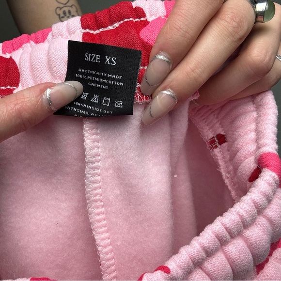 Named Collective Unrealistic Ideals Pink Sweatpants XS - Picture 4 of 5